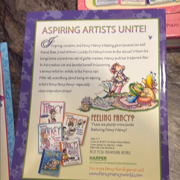 The Wonderful World of Fancy Nancy Book Set plus one extra book - Picture 10 of 11
